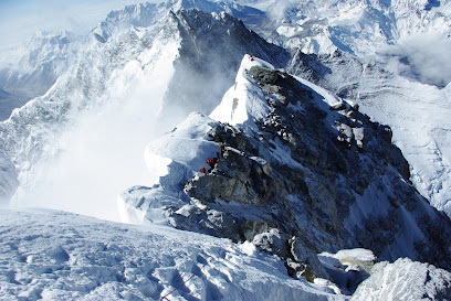 Farouq Al Zouman فاروق الزومان - Motivational Speaker - Riyadh - +966 55 526 6639