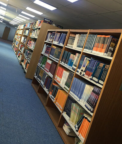 المكتبة المركزية The Central Library TU (9) - Taif -