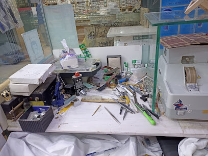 Watch servicing and repairing - Riyadh -