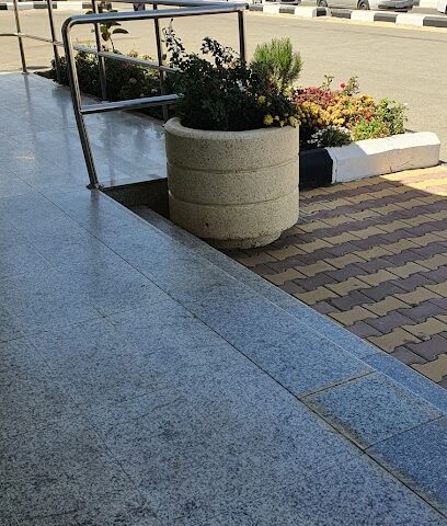 كلية التربيه للبنات في ابها الاقسام الادبيه -  -