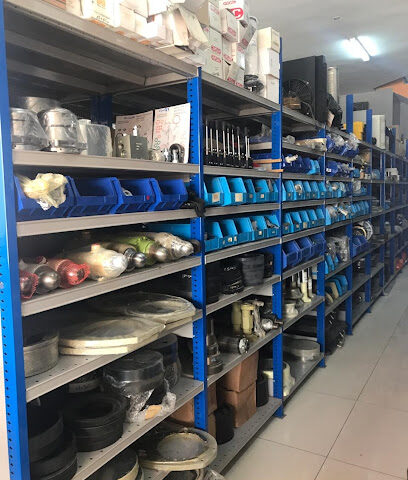 الفوزان لقطع غيارالمعدات الثقيلة - Khamis Mushait - +966 50 515 2180