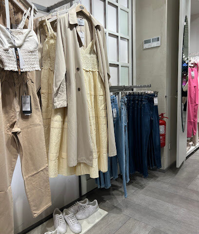 Stradivarius - Al Jubail -