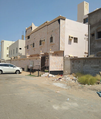 مركز الرعاية الصحية الأولية بالدقم - Umluj -